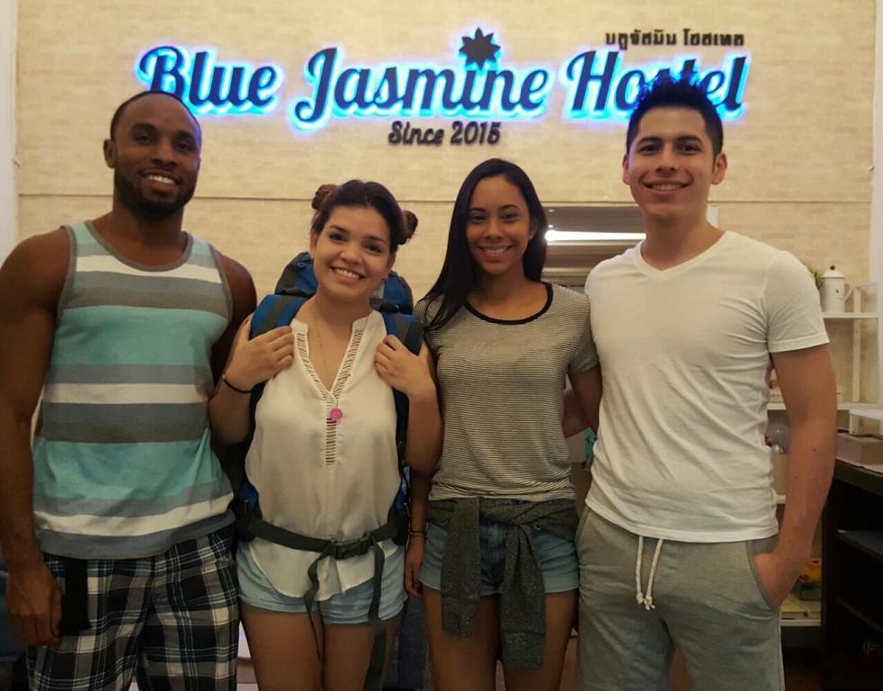 Blue Jasmine Hostel Bangkok Exteriör bild