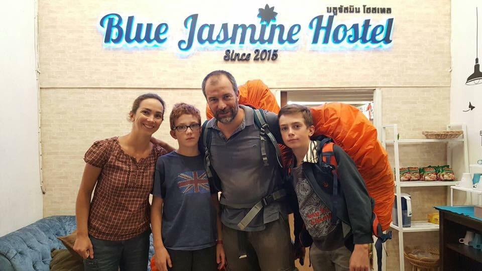 Blue Jasmine Hostel Bangkok Exteriör bild