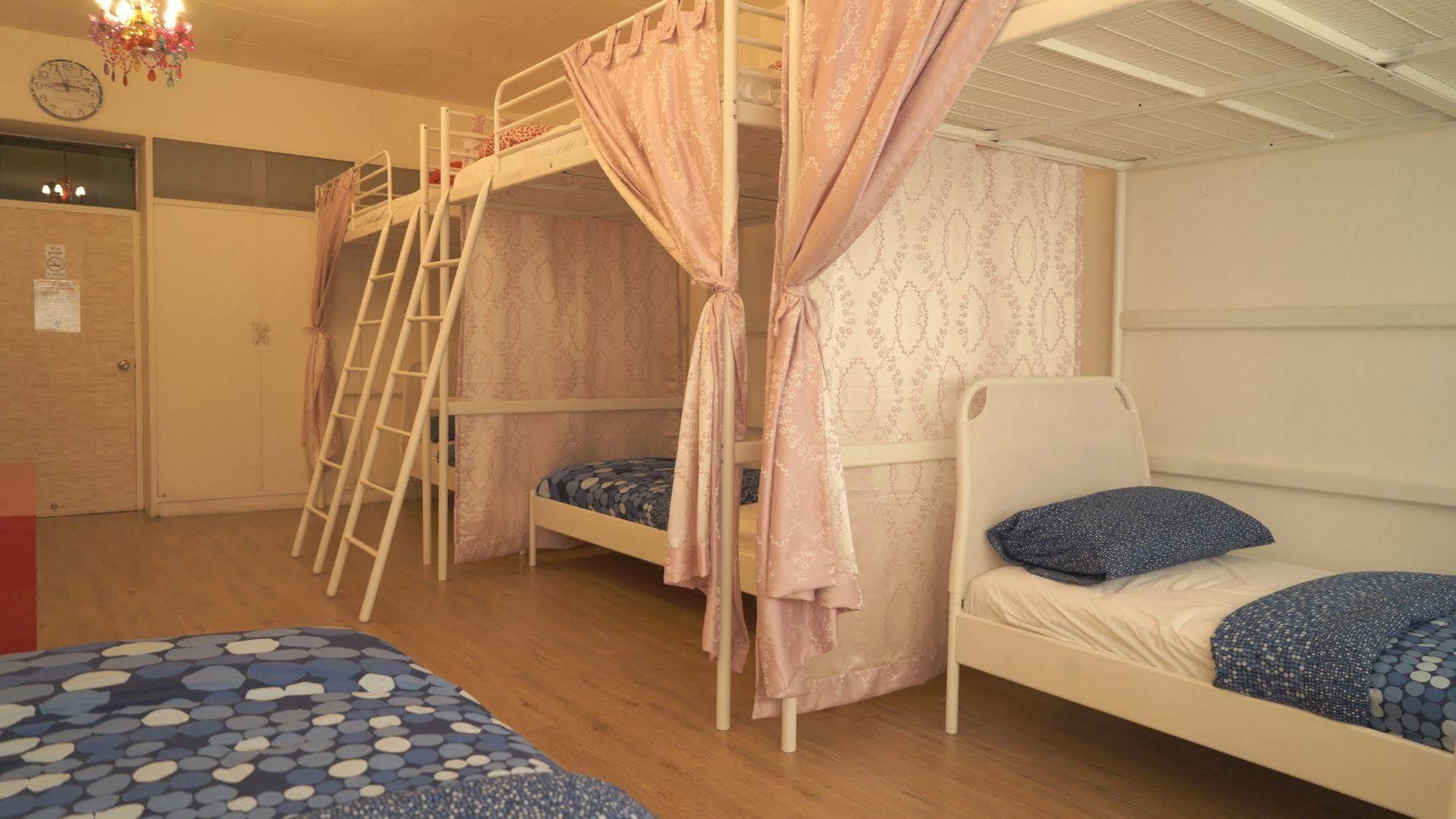 Blue Jasmine Hostel Bangkok Exteriör bild